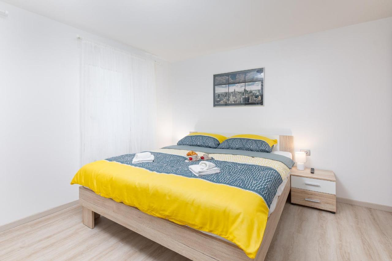 Apartment Ena Near Pula Amphitheater Ngoại thất bức ảnh