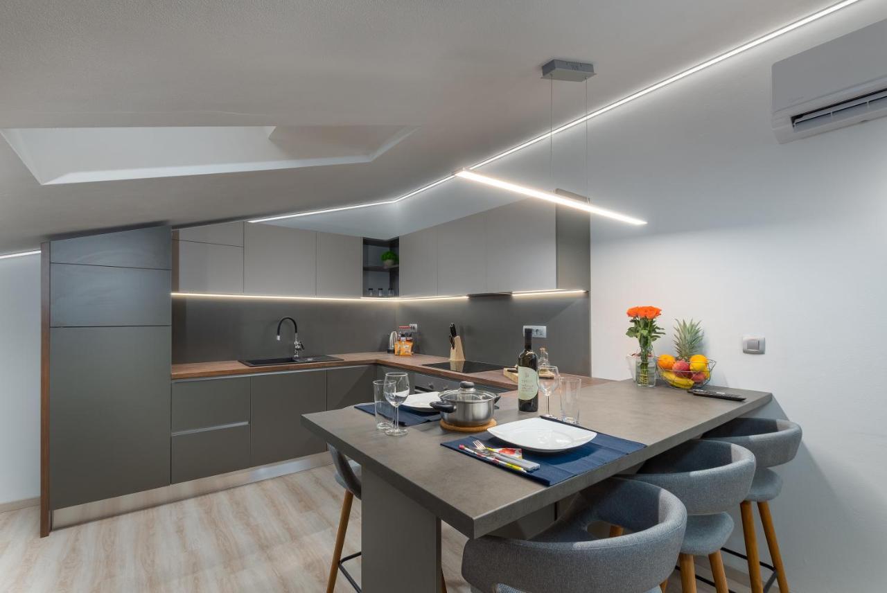 Apartment Ena Near Pula Amphitheater Ngoại thất bức ảnh
